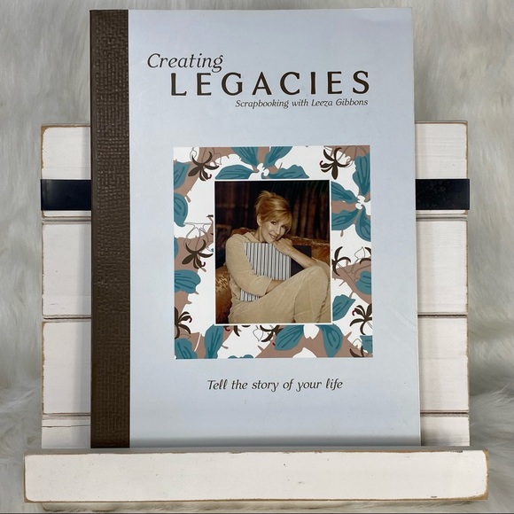 Creating Legacies Scrapbooking with Leeza Gibbons
By Xyron - Picture 1 of 7